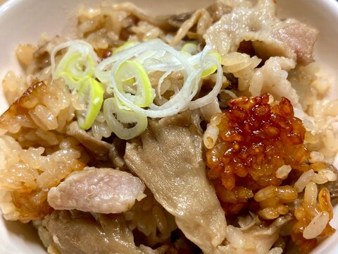 ラク旨!焼肉のタレで豚バラ舞茸炊き込みご飯♪